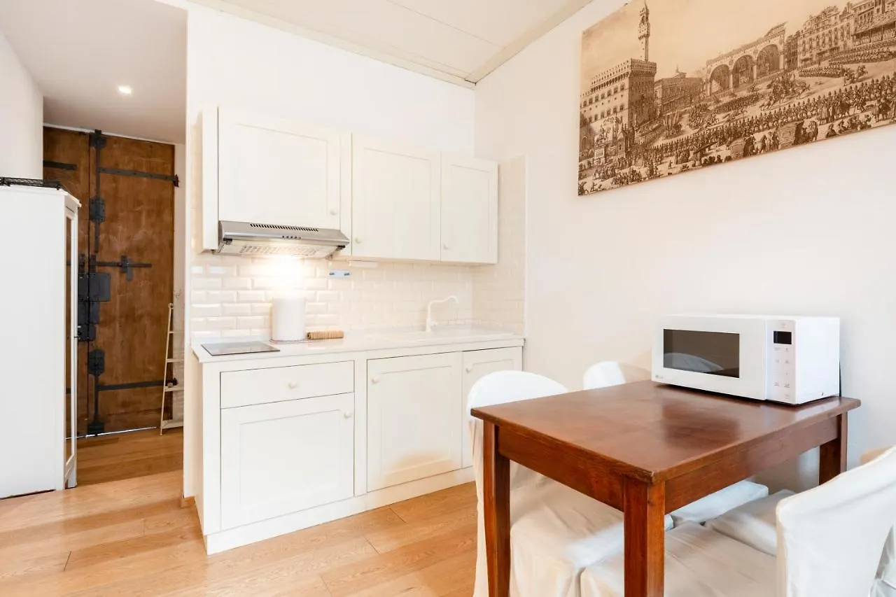 Lovely Studio In The Heart Of The Historic Center Florence Apartment