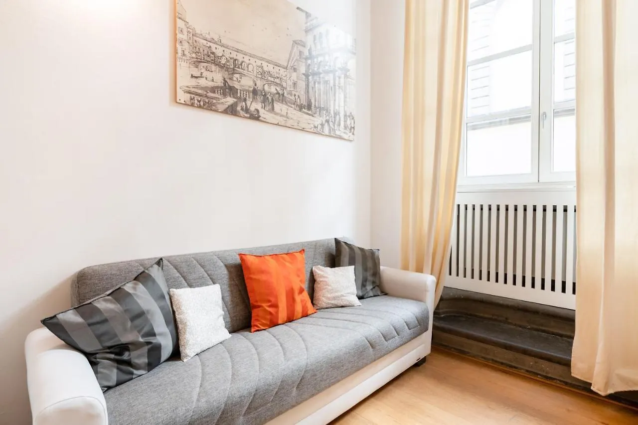 Lovely Studio In The Heart Of The Historic Center Florence Italy